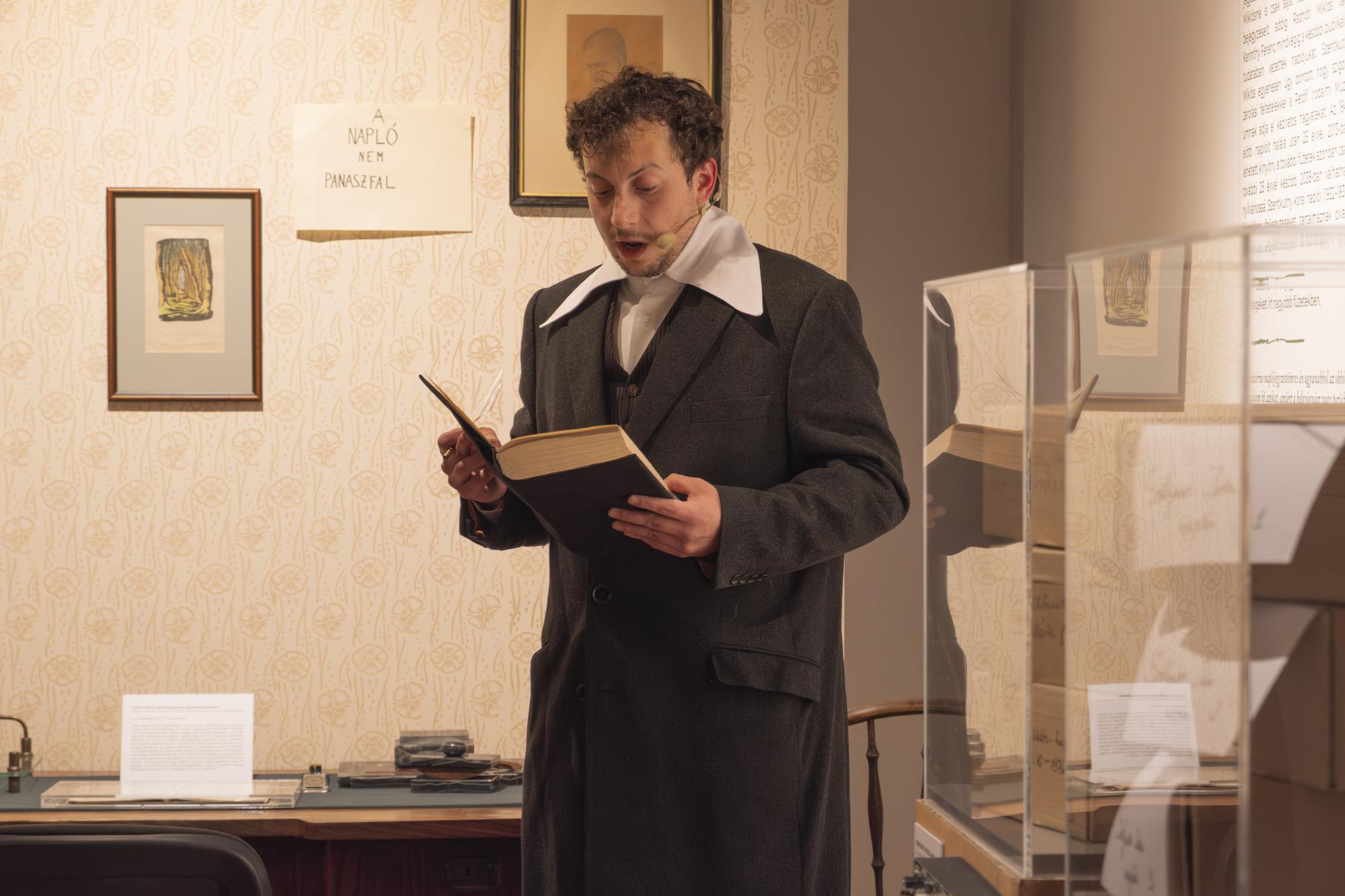 Halálom esetén elégetendő! - Írói naplók kiállítás megnyitója a Haáz Rezső Múzeumban