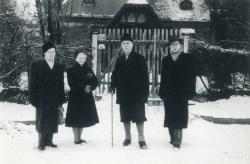 Fodor András, Mátis Sarolta, Fülep Lajos és Lator László a Széher úton (1957. január 13.)