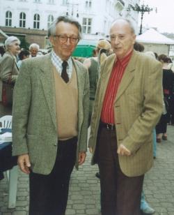 Lator László és Domokos Mátyás a Könyvhéten (Vörösmarty-tér), 1996