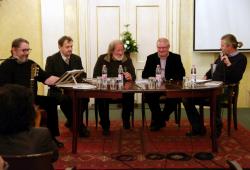 Buda Ferenc 80. születésnapi köszöntésén Dinnyés József, Vasy Géza, Füzi László és Radics Péter társaságában (2016, DIA)