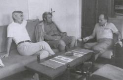 Laczkó András, Bertók László és Szederkényi Ervin a Jelenkor szerkesztőségében (Pécs, 1985)
