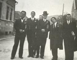 1934. Ballagási kép. (Jobbról a második.)