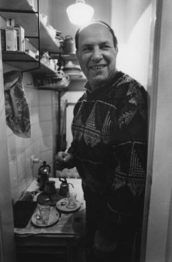 Otthonában, 1991-ben