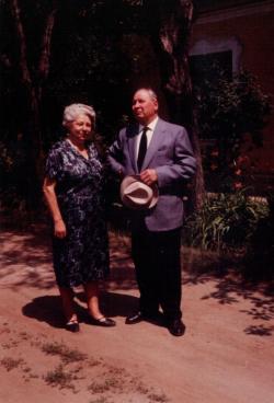 Szülei (Árpádföld, 1968 június)