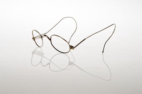 Szerb Antal szemüvege 
