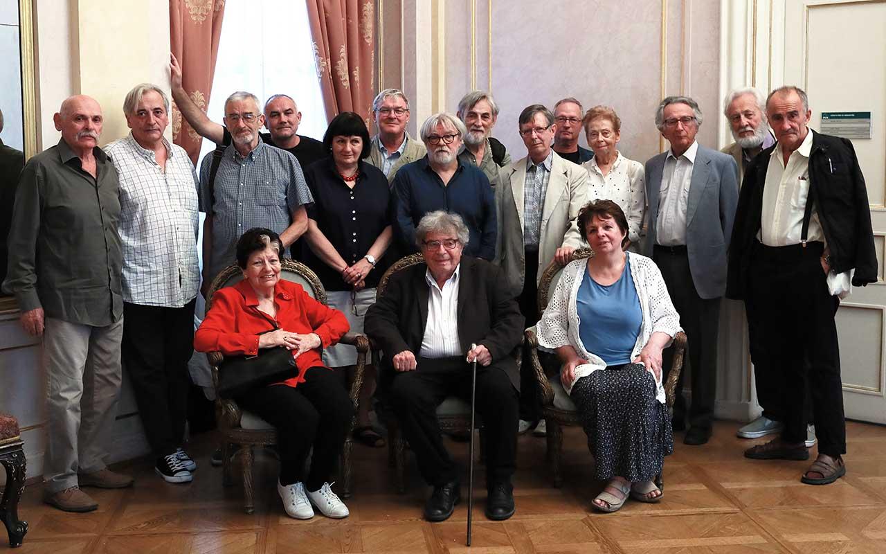 A Digitális Irodalmi Akadémia jelenlevő tagjainak csoportképe (DIA Tagválasztás, 2018)
